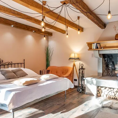 Viktor, A Wonderful Rustic Close To The Villa