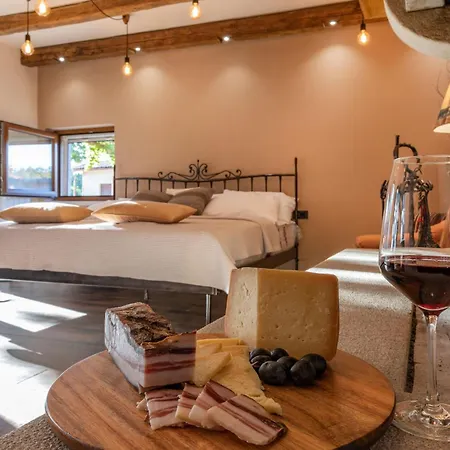 Viktor, A Wonderful Rustic Close To The 빌라 *