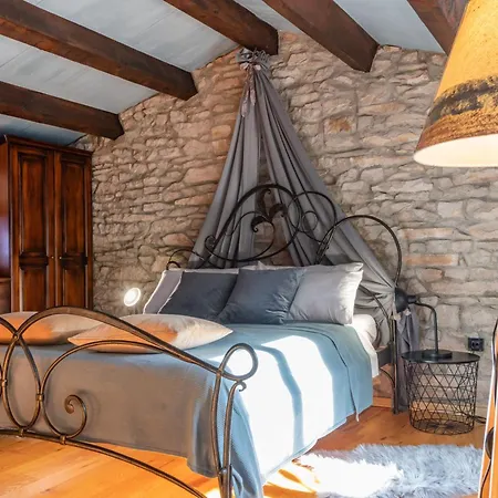 Viktor, A Wonderful Rustic Close To The *