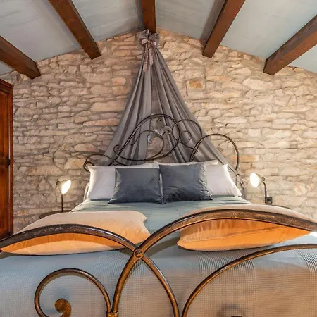 Viktor, A Wonderful Rustic Close To The *
