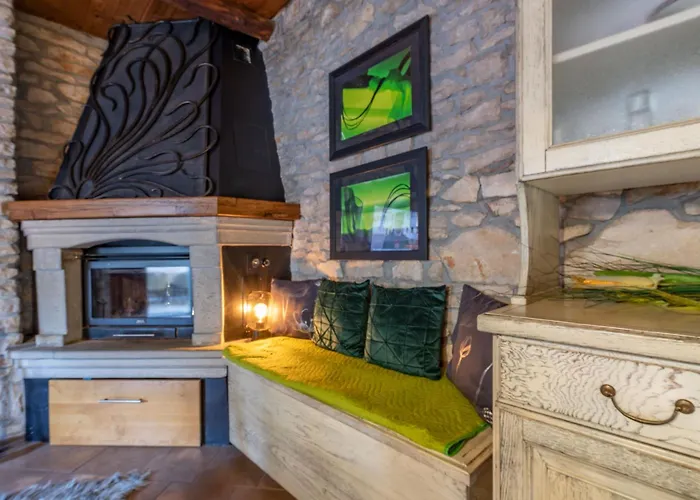 Viktor, A Wonderful Rustic Close To The