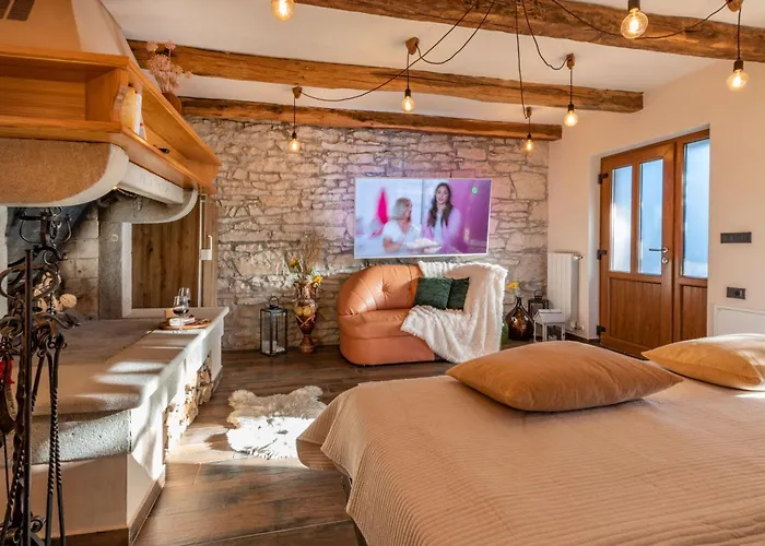 Villa Viktor, A Wonderful Rustic Close To The