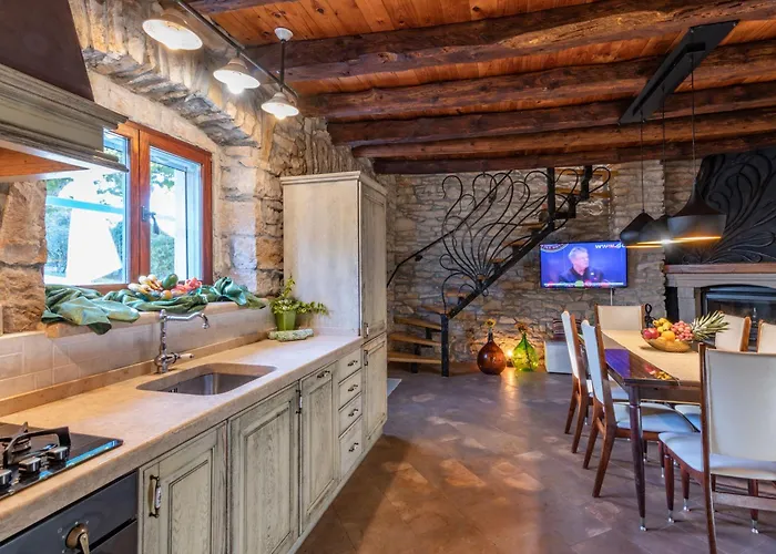 Viktor, A Wonderful Rustic Close To The
