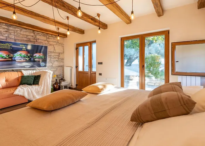 Villa Viktor, A Wonderful Rustic Close To The Krapan