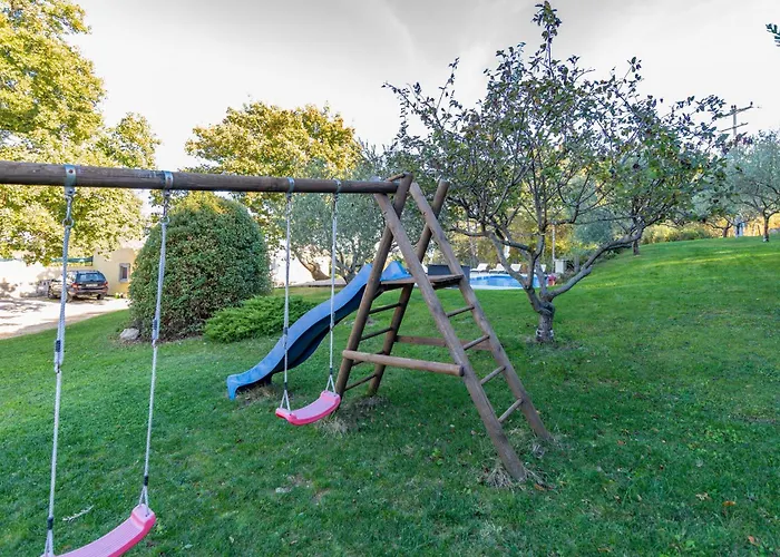 Viktor, A Wonderful Rustic Close To The Krapan