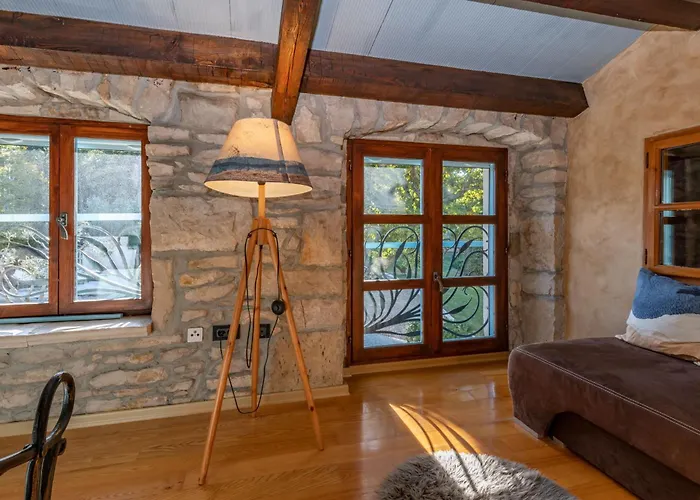 Vila Viktor, A Wonderful Rustic Close To The Krapan